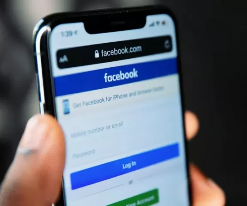 facebook-758×520
